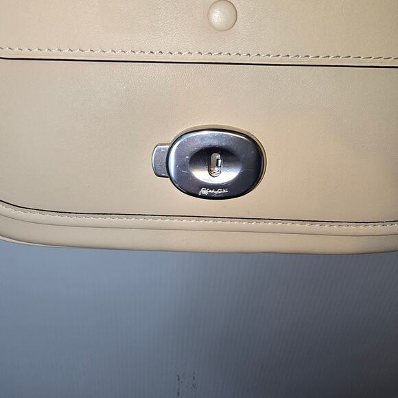 Coach Tabby Messenger Handbag Crossbody Cream Ivory Glovetanned Leather NWOT - Picture 11 of 15